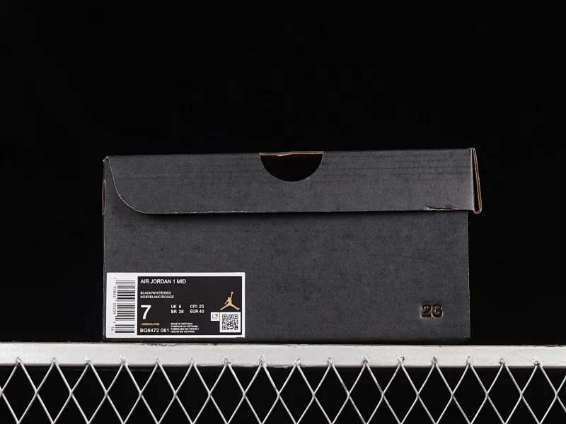 All categories Air Jordan Jordan series basketball shoes Air Jordan 1 Mid Air Jordan 1 Mid AJ1 Joe 1 is prohibited for resale Mid-top basketball shoes BQ6472-061